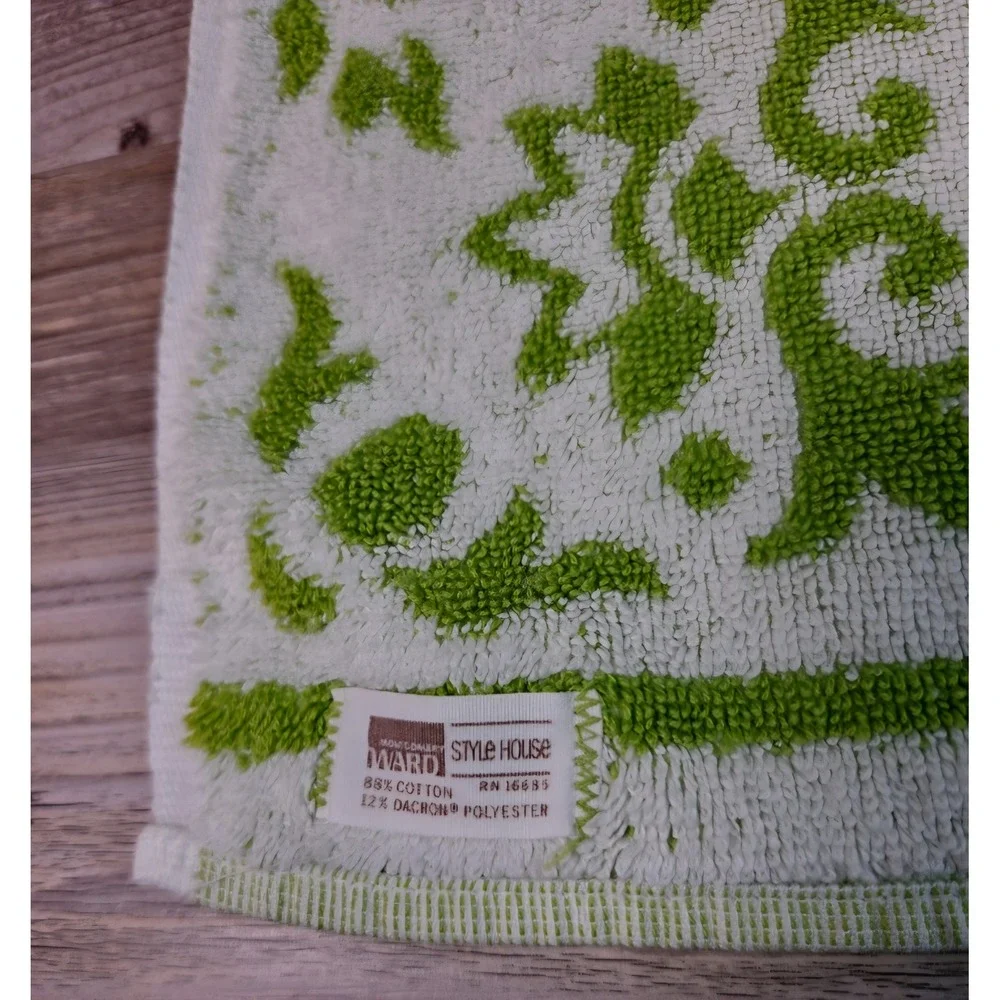 Vintage Montgomery Ward Towel Set Lime Green Greek Key Medallion 4pc Retro MCM
